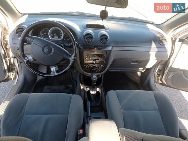 Серый Шевроле Лачетти, объемом двигателя 1.8 л и пробегом 149 тыс. км за 4100 $, фото 2 на Automoto.ua