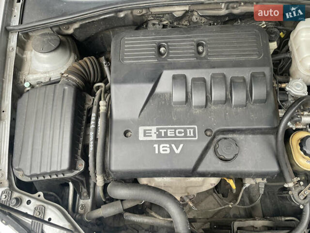 Серый Шевроле Лачетти, объемом двигателя 1.6 л и пробегом 320 тыс. км за 4800 $, фото 17 на Automoto.ua