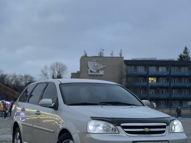 Сірий Шевроле Лачетті, об'ємом двигуна 1.8 л та пробігом 300 тис. км за 3499 $, фото 2 на Automoto.ua