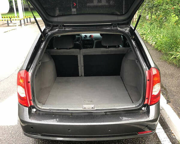 Серый Шевроле Лачетти, объемом двигателя 1.8 л и пробегом 268 тыс. км за 3450 $, фото 2 на Automoto.ua