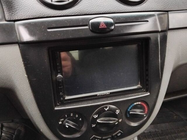 Сірий Шевроле Лачетті, об'ємом двигуна 0 л та пробігом 325 тис. км за 2300 $, фото 7 на Automoto.ua