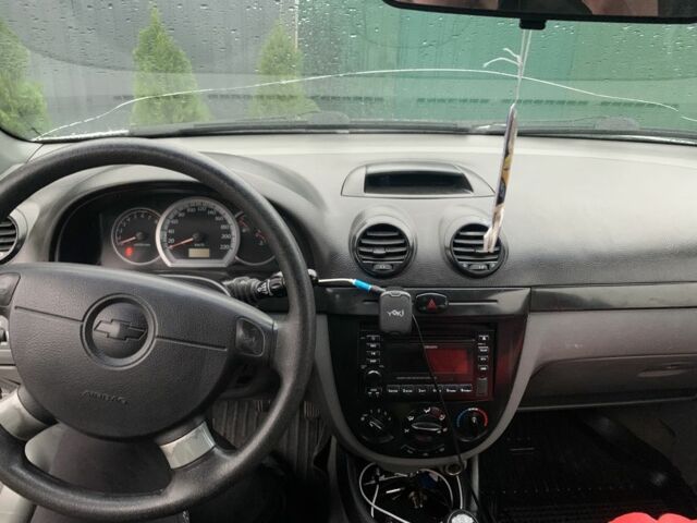 Серый Шевроле Лачетти, объемом двигателя 1.8 л и пробегом 250 тыс. км за 3099 $, фото 7 на Automoto.ua