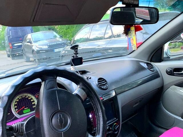 Серый Шевроле Лачетти, объемом двигателя 1.8 л и пробегом 330 тыс. км за 3000 $, фото 3 на Automoto.ua