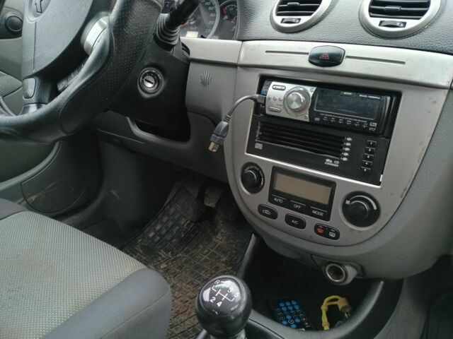 Сірий Шевроле Лачетті, об'ємом двигуна 1.8 л та пробігом 242 тис. км за 2500 $, фото 5 на Automoto.ua