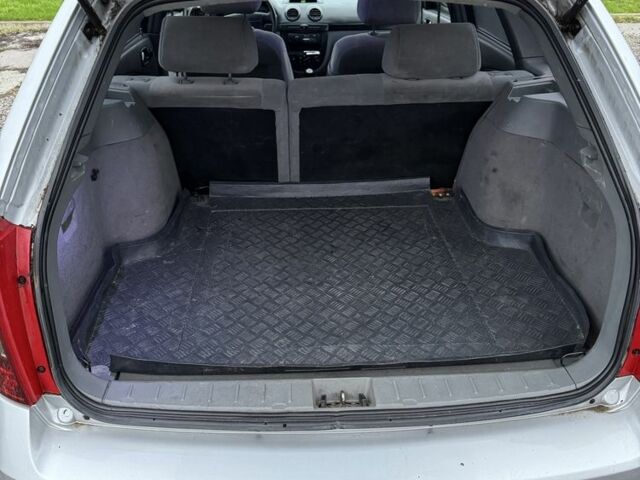 Серый Шевроле Лачетти, объемом двигателя 1.8 л и пробегом 250 тыс. км за 3400 $, фото 9 на Automoto.ua