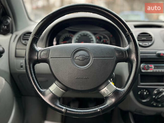 Сірий Шевроле Лачетті, об'ємом двигуна 1.8 л та пробігом 70 тис. км за 6999 $, фото 7 на Automoto.ua