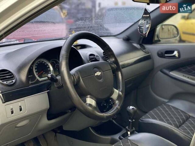 Серый Шевроле Лачетти, объемом двигателя 1.8 л и пробегом 226 тыс. км за 5600 $, фото 10 на Automoto.ua