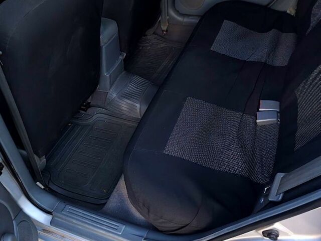 Серый Шевроле Лачетти, объемом двигателя 1.8 л и пробегом 444 тыс. км за 3800 $, фото 4 на Automoto.ua