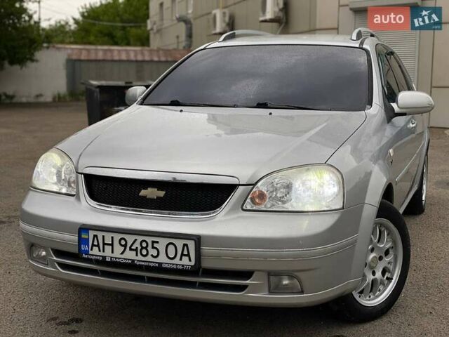 Серый Шевроле Лачетти, объемом двигателя 1.8 л и пробегом 226 тыс. км за 5600 $, фото 2 на Automoto.ua