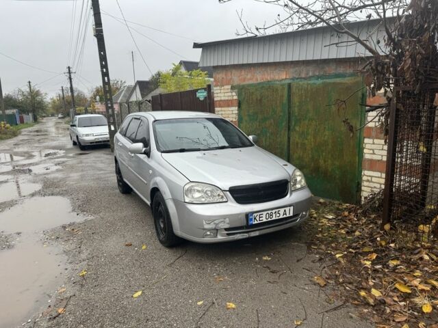 Серый Шевроле Лачетти, объемом двигателя 1.8 л и пробегом 290 тыс. км за 3500 $, фото 3 на Automoto.ua