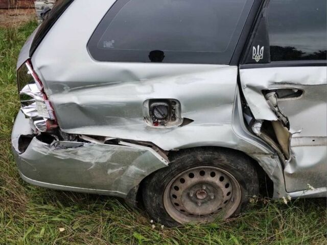 Серый Шевроле Лачетти, объемом двигателя 1.8 л и пробегом 250 тыс. км за 1400 $, фото 6 на Automoto.ua