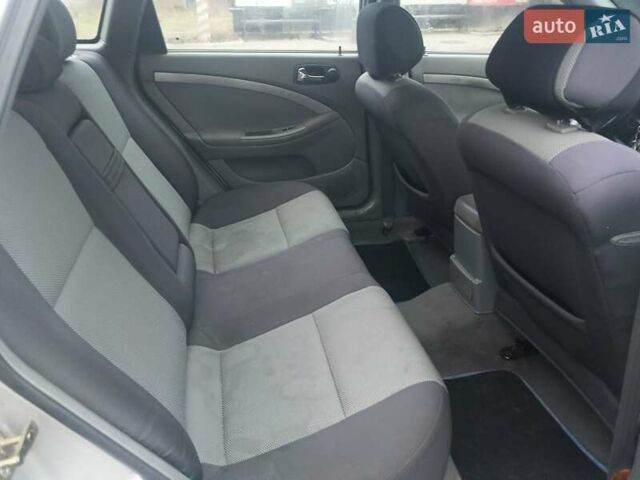 Сірий Шевроле Лачетті, об'ємом двигуна 1.8 л та пробігом 215 тис. км за 2200 $, фото 6 на Automoto.ua