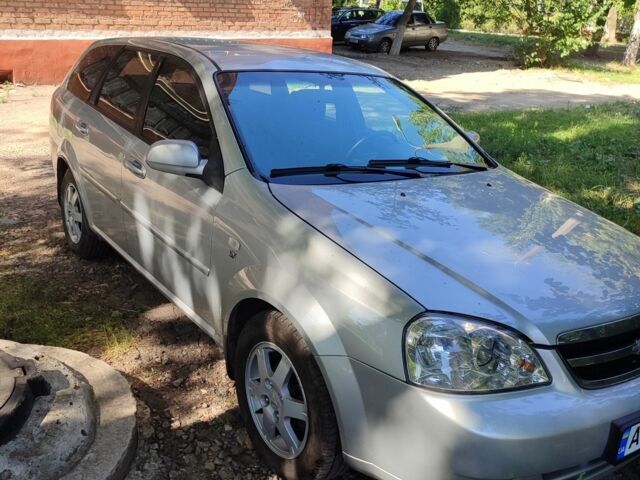 Серый Шевроле Лачетти, объемом двигателя 1.8 л и пробегом 260 тыс. км за 3800 $, фото 7 на Automoto.ua