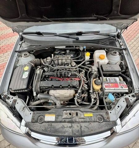 Серый Шевроле Лачетти, объемом двигателя 1.6 л и пробегом 317 тыс. км за 3800 $, фото 12 на Automoto.ua