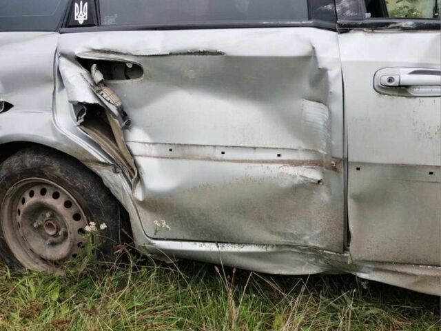 Серый Шевроле Лачетти, объемом двигателя 1.8 л и пробегом 250 тыс. км за 1400 $, фото 5 на Automoto.ua