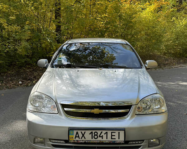 Серый Шевроле Лачетти, объемом двигателя 1.8 л и пробегом 230 тыс. км за 4200 $, фото 7 на Automoto.ua