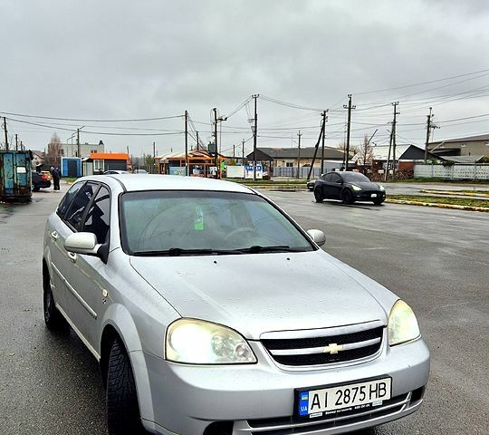 Серый Шевроле Лачетти, объемом двигателя 1.8 л и пробегом 212 тыс. км за 3200 $, фото 1 на Automoto.ua