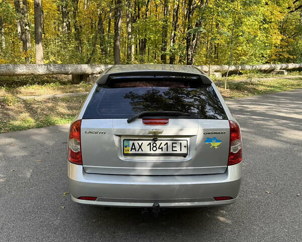 Серый Шевроле Лачетти, объемом двигателя 1.8 л и пробегом 230 тыс. км за 4200 $, фото 3 на Automoto.ua