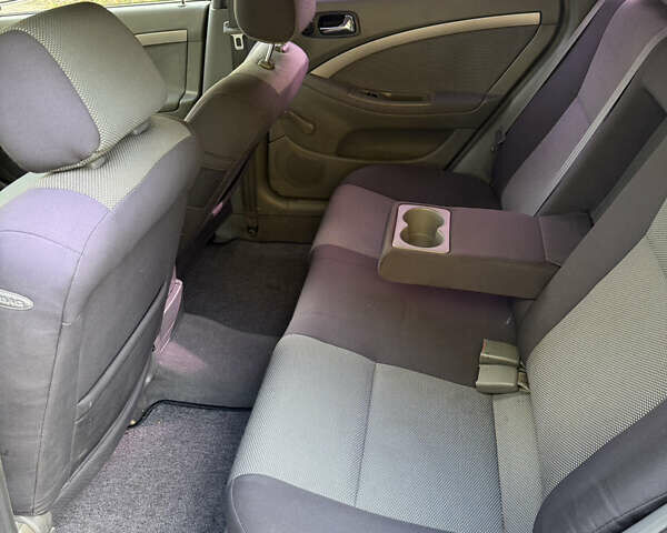 Серый Шевроле Лачетти, объемом двигателя 1.8 л и пробегом 230 тыс. км за 4200 $, фото 16 на Automoto.ua