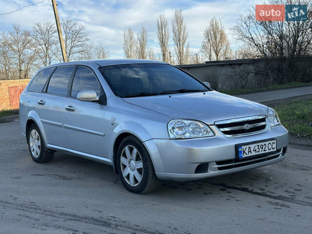 Сірий Шевроле Лачетті, об'ємом двигуна 1.8 л та пробігом 231 тис. км за 3900 $, фото 10 на Automoto.ua