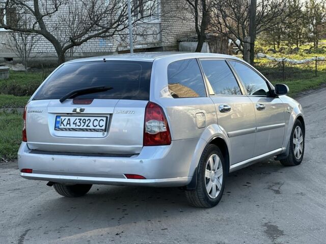 Сірий Шевроле Лачетті, об'ємом двигуна 1.8 л та пробігом 231 тис. км за 3900 $, фото 2 на Automoto.ua