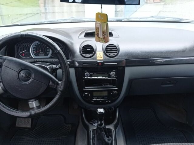 Серый Шевроле Лачетти, объемом двигателя 1.6 л и пробегом 300 тыс. км за 3600 $, фото 8 на Automoto.ua