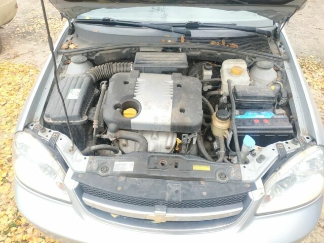 Серый Шевроле Лачетти, объемом двигателя 1.8 л и пробегом 179 тыс. км за 3500 $, фото 3 на Automoto.ua