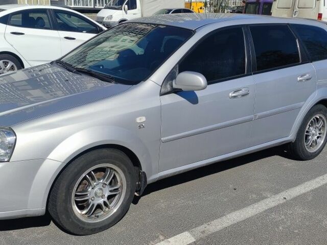 Серый Шевроле Лачетти, объемом двигателя 1.8 л и пробегом 204 тыс. км за 4500 $, фото 1 на Automoto.ua