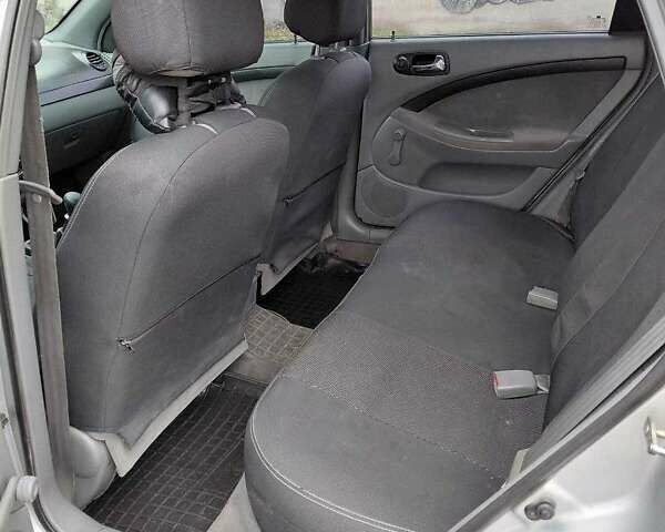 Серый Шевроле Лачетти, объемом двигателя 1.8 л и пробегом 350 тыс. км за 4200 $, фото 4 на Automoto.ua