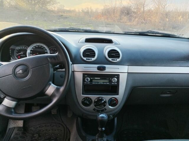 Серый Шевроле Лачетти, объемом двигателя 1.6 л и пробегом 240 тыс. км за 4400 $, фото 1 на Automoto.ua