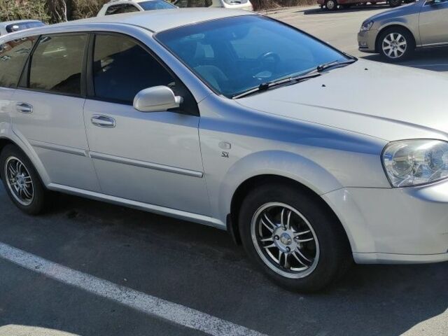 Серый Шевроле Лачетти, объемом двигателя 1.8 л и пробегом 204 тыс. км за 4500 $, фото 3 на Automoto.ua