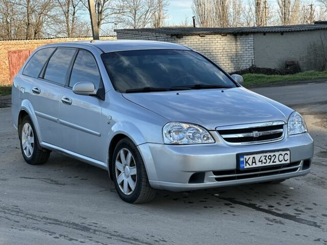 Сірий Шевроле Лачетті, об'ємом двигуна 1.8 л та пробігом 231 тис. км за 3900 $, фото 1 на Automoto.ua