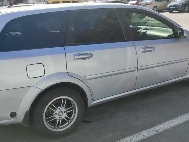 Серый Шевроле Лачетти, объемом двигателя 1.8 л и пробегом 204 тыс. км за 4500 $, фото 2 на Automoto.ua