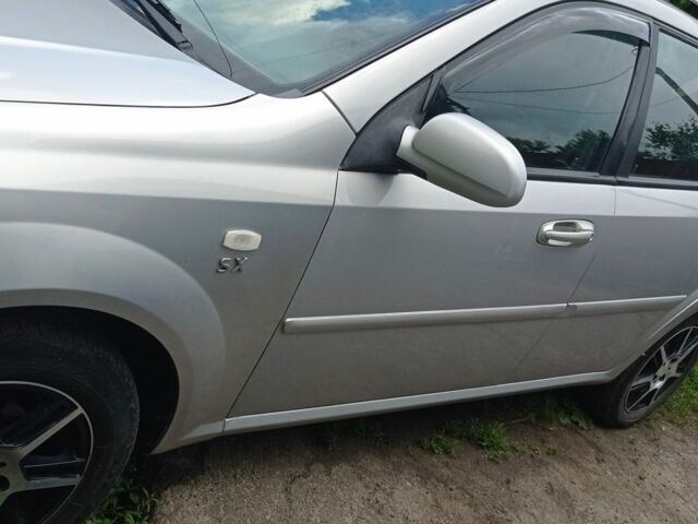 Серый Шевроле Лачетти, объемом двигателя 1.6 л и пробегом 300 тыс. км за 3600 $, фото 7 на Automoto.ua