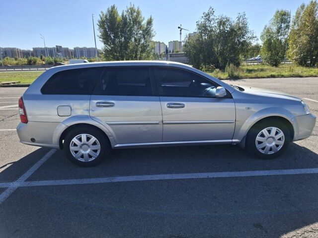 Серый Шевроле Лачетти, объемом двигателя 1.8 л и пробегом 212 тыс. км за 3500 $, фото 4 на Automoto.ua