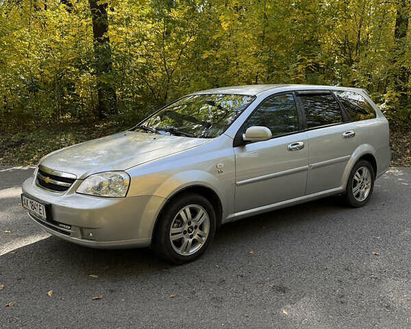 Серый Шевроле Лачетти, объемом двигателя 1.8 л и пробегом 230 тыс. км за 4200 $, фото 6 на Automoto.ua