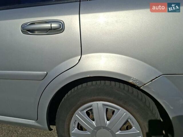 Серый Шевроле Лачетти, объемом двигателя 1.8 л и пробегом 212 тыс. км за 3500 $, фото 3 на Automoto.ua