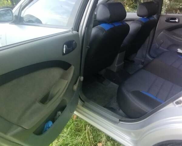 Сірий Шевроле Лачетті, об'ємом двигуна 1.8 л та пробігом 240 тис. км за 3950 $, фото 4 на Automoto.ua