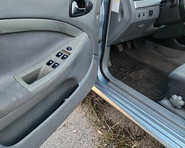 Серый Шевроле Лачетти, объемом двигателя 1.6 л и пробегом 240 тыс. км за 4400 $, фото 12 на Automoto.ua