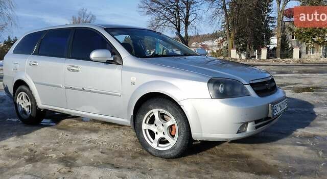 Серый Шевроле Лачетти, объемом двигателя 1.8 л и пробегом 229 тыс. км за 4700 $, фото 6 на Automoto.ua