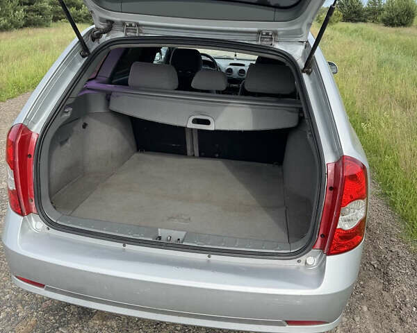 Серый Шевроле Лачетти, объемом двигателя 1.6 л и пробегом 227 тыс. км за 4100 $, фото 12 на Automoto.ua