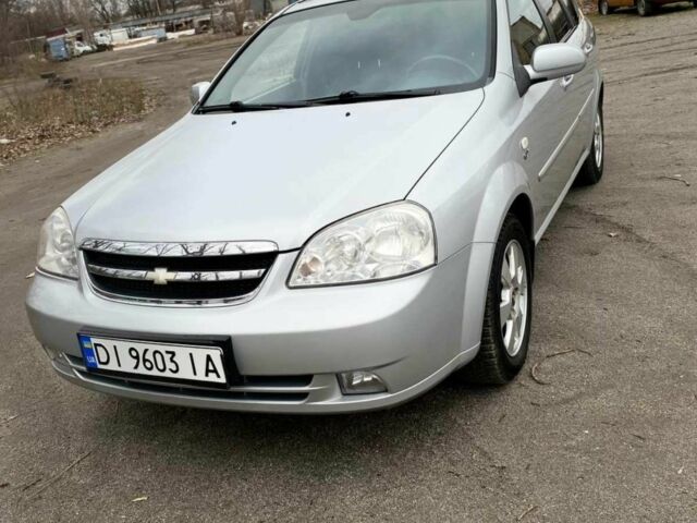 Серый Шевроле Лачетти, объемом двигателя 1.8 л и пробегом 110 тыс. км за 5500 $, фото 3 на Automoto.ua