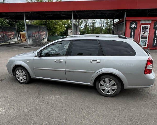 Серый Шевроле Лачетти, объемом двигателя 1.6 л и пробегом 227 тыс. км за 4100 $, фото 2 на Automoto.ua