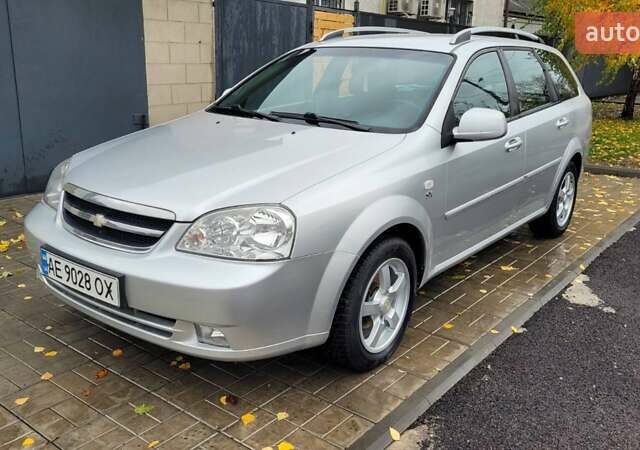 Серый Шевроле Лачетти, объемом двигателя 1.6 л и пробегом 244 тыс. км за 5500 $, фото 5 на Automoto.ua