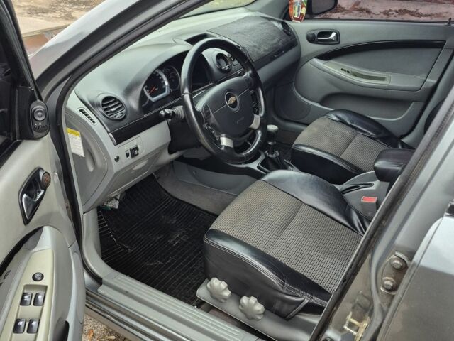 Сірий Шевроле Лачетті, об'ємом двигуна 1.6 л та пробігом 220 тис. км за 2750 $, фото 4 на Automoto.ua