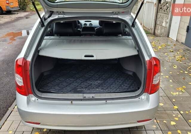 Серый Шевроле Лачетти, объемом двигателя 1.6 л и пробегом 244 тыс. км за 5500 $, фото 11 на Automoto.ua