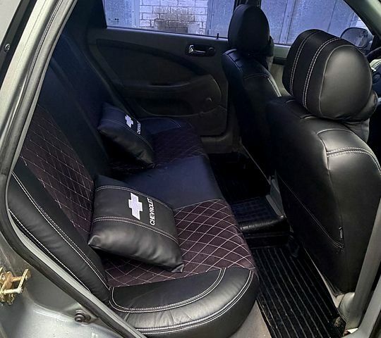 Серый Шевроле Лачетти, объемом двигателя 1.8 л и пробегом 190 тыс. км за 4800 $, фото 7 на Automoto.ua