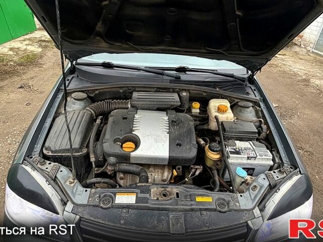 Серый Шевроле Лачетти, объемом двигателя 1.8 л и пробегом 190 тыс. км за 4800 $, фото 9 на Automoto.ua