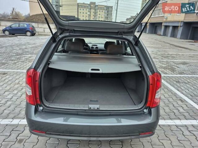 Серый Шевроле Лачетти, объемом двигателя 1.8 л и пробегом 52 тыс. км за 7500 $, фото 45 на Automoto.ua