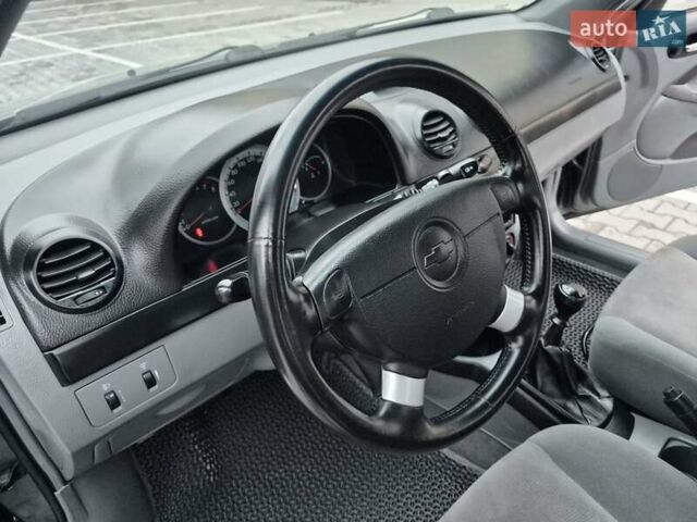 Серый Шевроле Лачетти, объемом двигателя 1.8 л и пробегом 52 тыс. км за 7500 $, фото 62 на Automoto.ua
